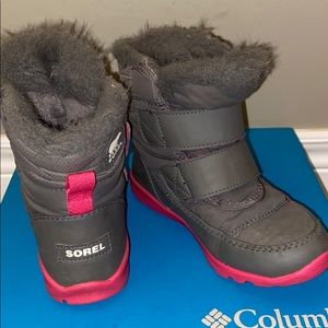 Kids Columbia boots